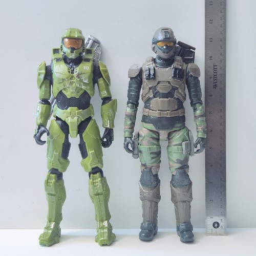 Halo action figures lot 2 - action, of